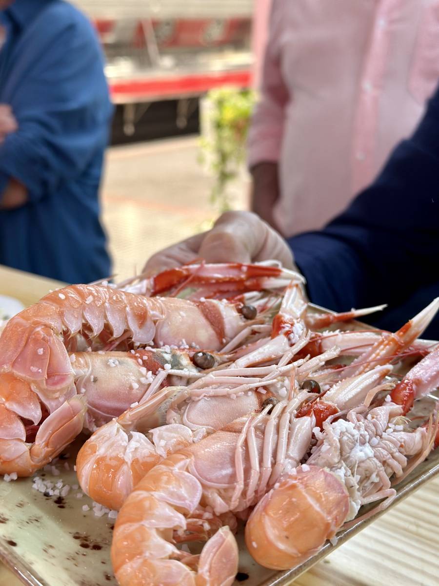 comer marisco en sevilla barato